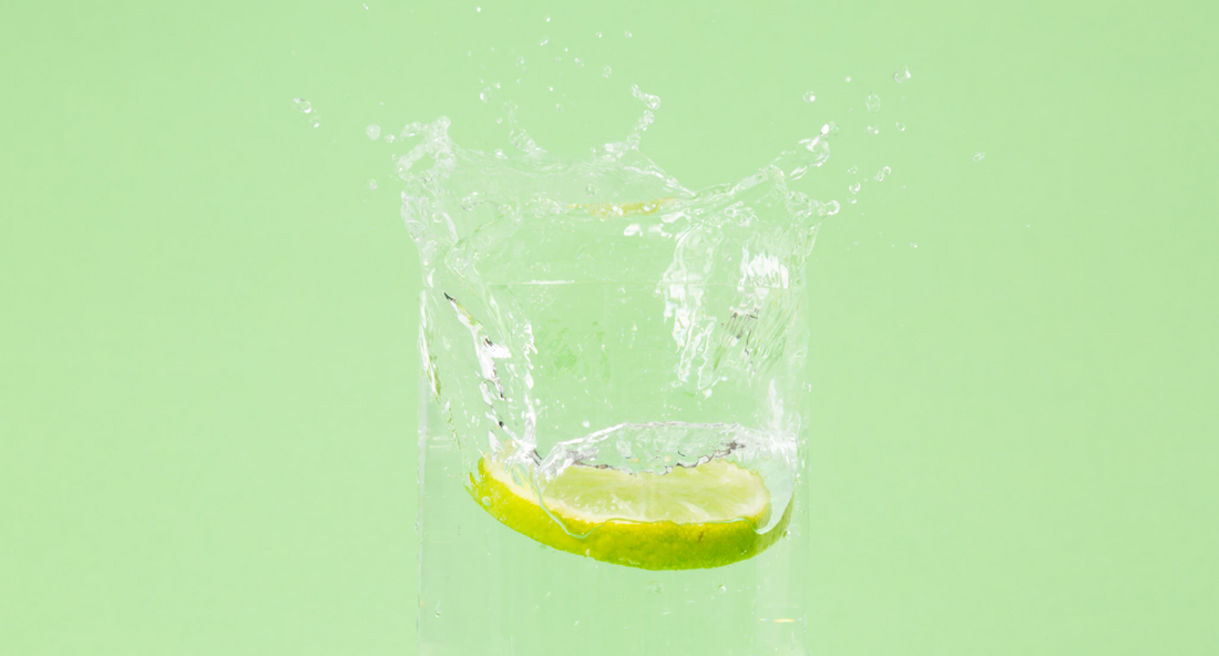 Splash of carbonated water with lime